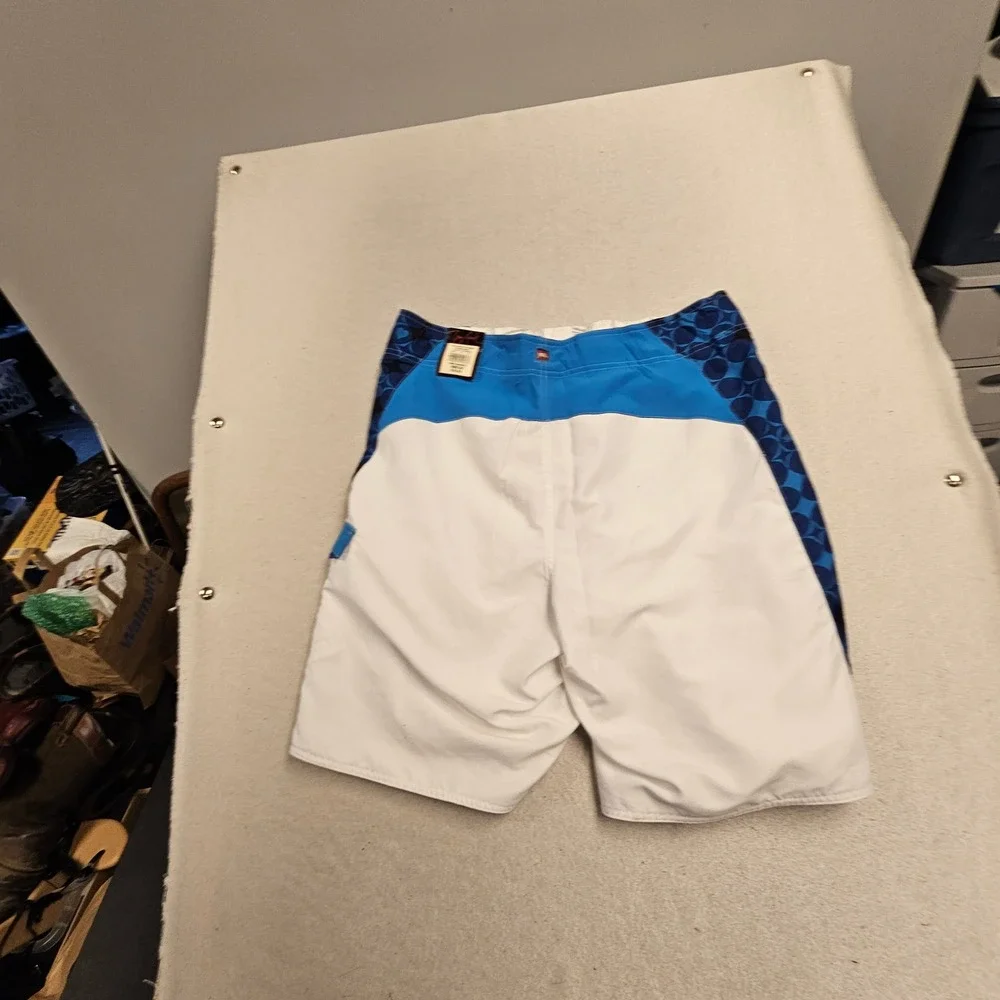 Tony Hawk Men Board Shorts Blue White Heart Print Swim Trunks Size 36 THY19B1003